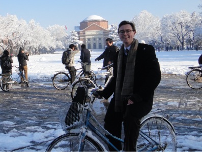 Charles Rowe at snowy Tsinghua University, 2013