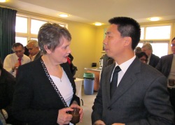 Helen Clark chats with Consul-General Niu at the Memorial Service for her late colleague