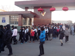 Students leaving the School for a 10km 'run' to Dragon Mountain