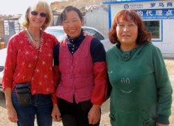 Deborah Rhode (Christchurch branch) with two ladies in Yonchang, Gansu province (2011)