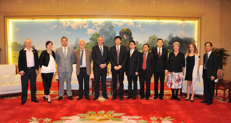 Mayor's welcome in Guilin. Left to Right: Heiko Lade, Shannon Warren (Principal Iona College, Hawkes Bay), Jim Poppelwell, Dave Bromwich (NZCFS President), Lawrence Yule (Mayor of Hastings District Council, Zhou Jiabin (Mayor of Guilin), Zhong Ping (Director of Guilin Education Bureau), Chen Qianghua (Director of Guilin Foreign and Overseas Chinese Affairs Office), Ding Dongdi (Secretary General of Guilin Municipal People’s Government), Charlotte van Asch, Jessica Hope and Ning Song (Deputy Director of Guilin Foreign and Overseas Chinese Affairs Office).