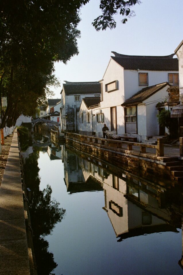 The canals of Suzhou. Photo by Adriaan Terblanche on Unsplash